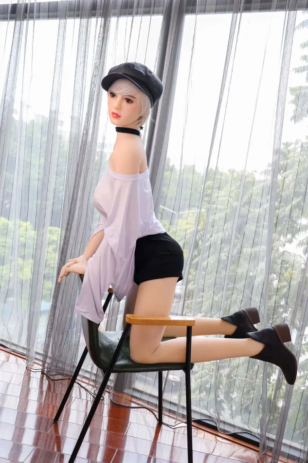 EVO Gianna Sex Doll 140cm Male Sex Toys