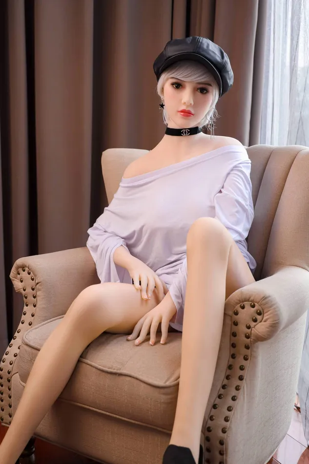 EVO Gianna Sex Doll 140cm Male Sex Toys